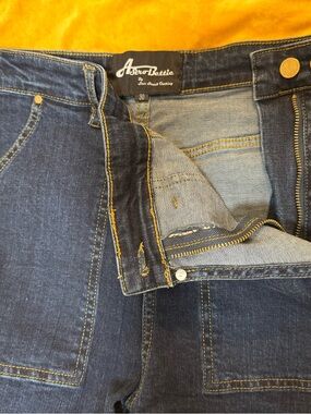 Astro Bettie by Star Struck Clothing. Vintage Women's High-Rise Dark Blue Jeans